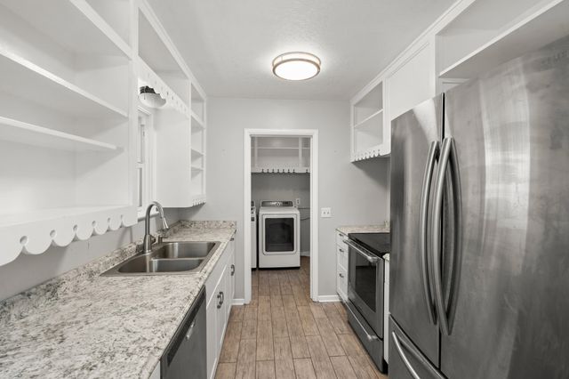 1611 Cloverlawn Drive, Grants Pass, OR 97527