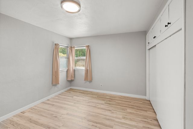 1611 Cloverlawn Drive, Grants Pass, OR 97527