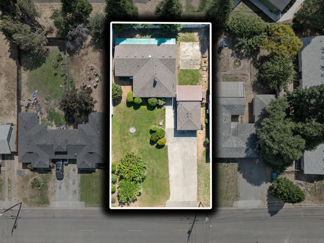 1611 Cloverlawn Drive, Grants Pass, OR 97527