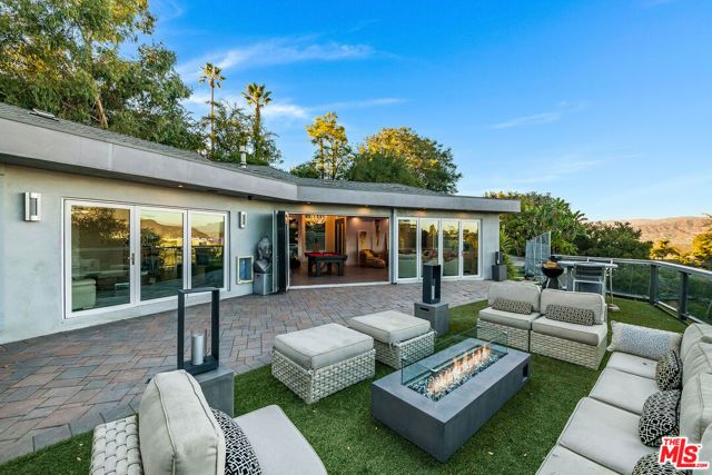 3430 Wrightwood Drive, Studio City (los Angeles), CA 91604