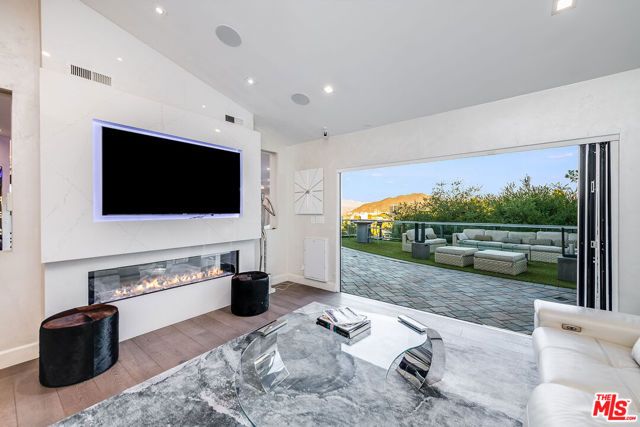 3430 Wrightwood Drive, Studio City (los Angeles), CA 91604