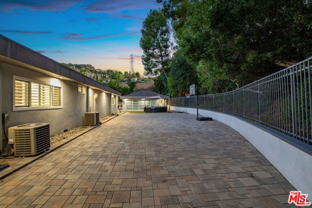 3430 Wrightwood Drive, Studio City (los Angeles), CA 91604