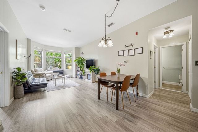 90 Sea 107, Weymouth, MA 02191