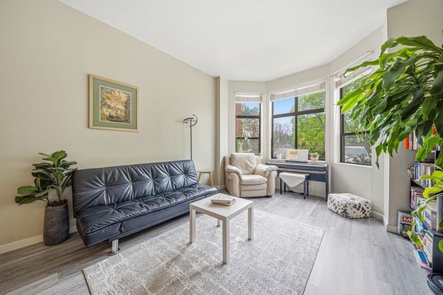 90 Sea 107, Weymouth, MA 02191