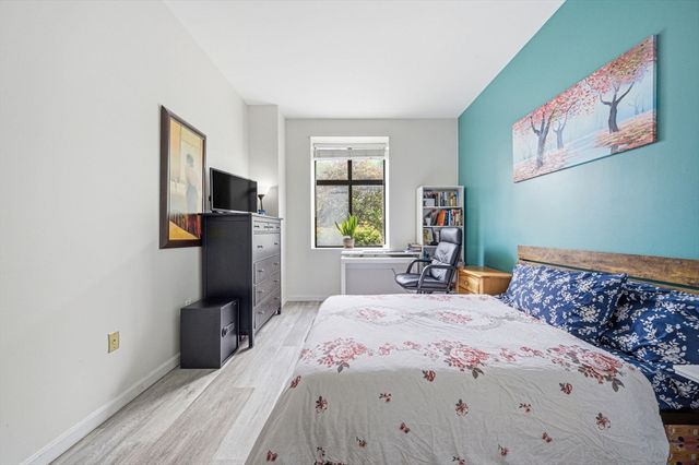 90 Sea 107, Weymouth, MA 02191