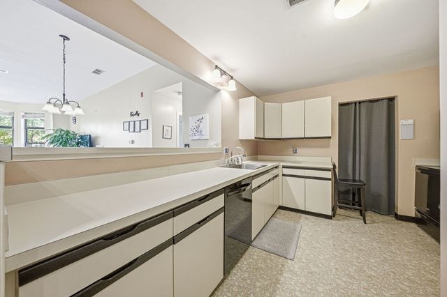 90 Sea 107, Weymouth, MA 02191