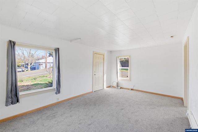 800 Oakhill Av SE, Salem, OR 97302