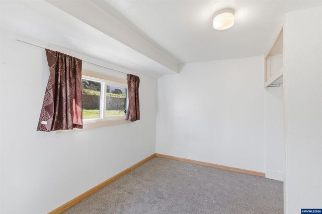 800 Oakhill Av SE, Salem, OR 97302