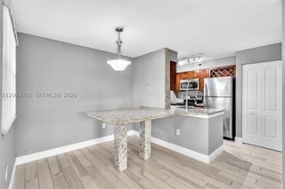 2803 N Oakland Forest Dr 206, Oakland Park, FL 33309