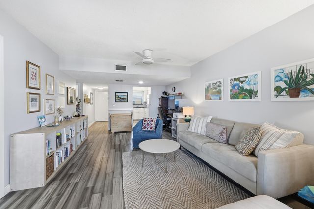 18081 SE Country Club Drive 6-60, Jupiter, FL 33469