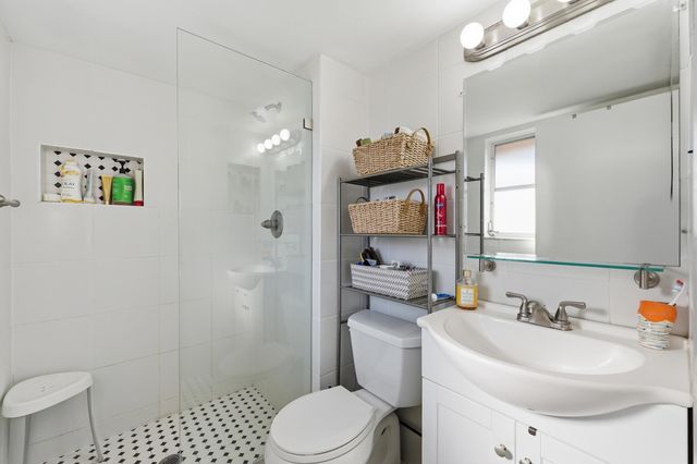 18081 SE Country Club Drive 6-60, Jupiter, FL 33469