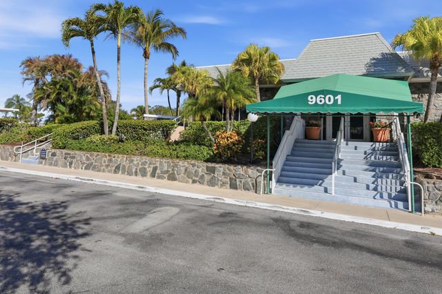 18081 SE Country Club Drive 6-60, Jupiter, FL 33469