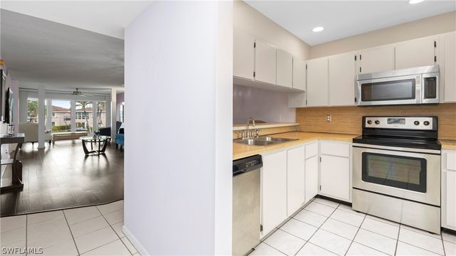 160 Palm DR 3024, Naples, FL 34112