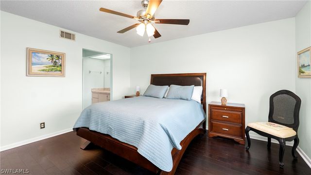 160 Palm DR 3024, Naples, FL 34112