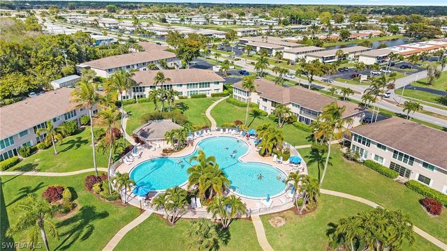 160 Palm DR 3024, Naples, FL 34112