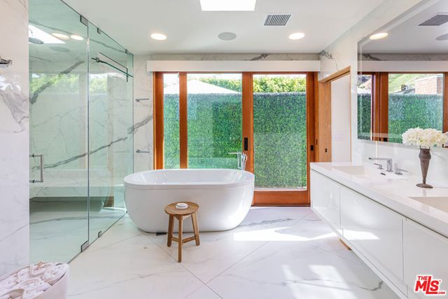 23018 Pacific Coast Highway, Malibu, CA 90265