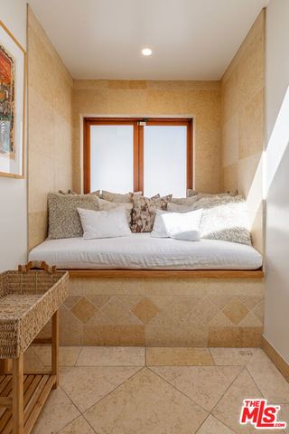 23018 Pacific Coast Highway, Malibu, CA 90265
