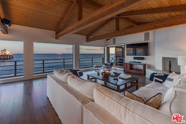 23018 Pacific Coast Highway, Malibu, CA 90265