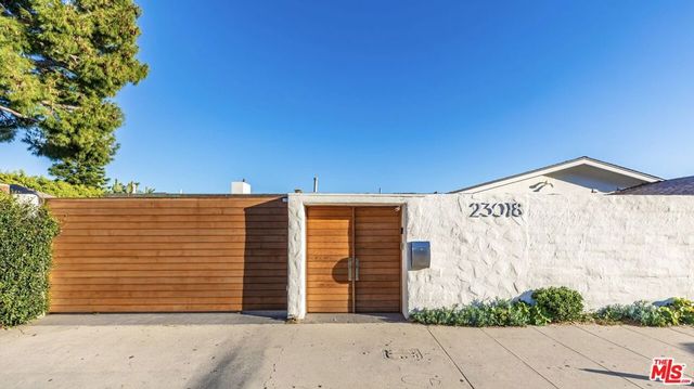 23018 Pacific Coast Highway, Malibu, CA 90265