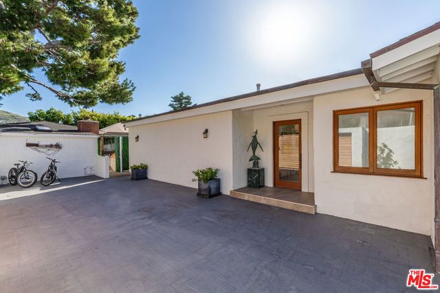 23018 Pacific Coast Highway, Malibu, CA 90265