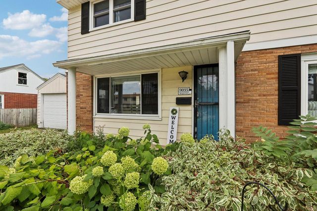 9035 W Morgan AVENUE, Milwaukee, WI 53228