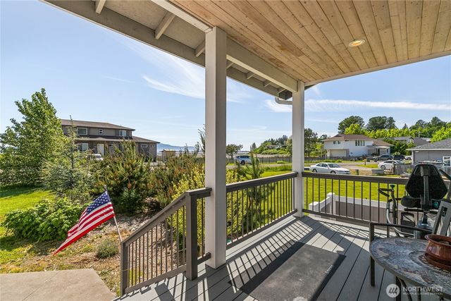 4446 Decatur Drive, Ferndale, WA 98248