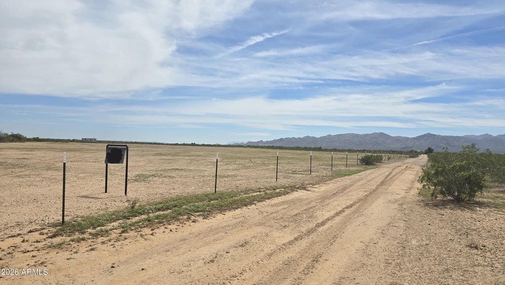 20353 W JOMAX Road -, Wittmann, AZ 85361 — exterior