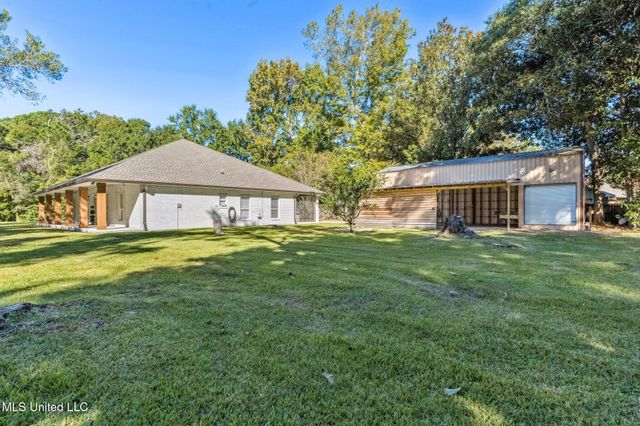 2938 Hickory Lane, Ocean Springs, MS 39564