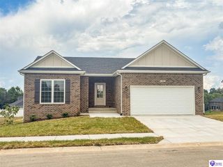 505 Ashwood Avenue, Elizabethtown, KY 42701