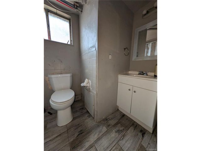 188 S Dale Ct, Denver, CO 80219