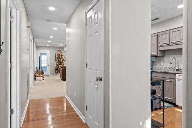 6480 Brookmead Circle, Hixson, TN 37343