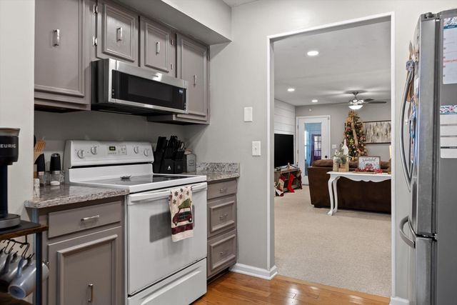 6480 Brookmead Circle, Hixson, TN 37343