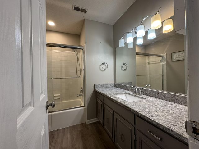 6480 Brookmead Circle, Hixson, TN 37343