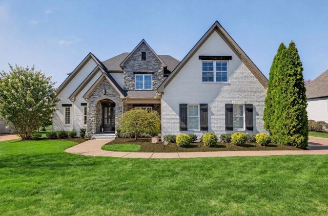 1244 Potter Ln, Gallatin, TN 37066