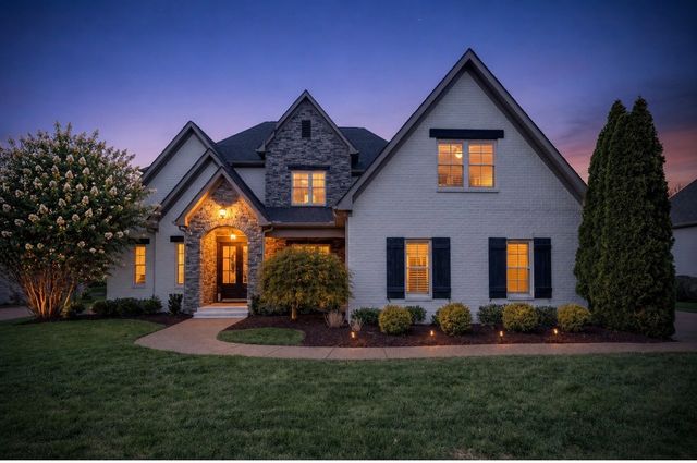 1244 Potter Ln, Gallatin, TN 37066