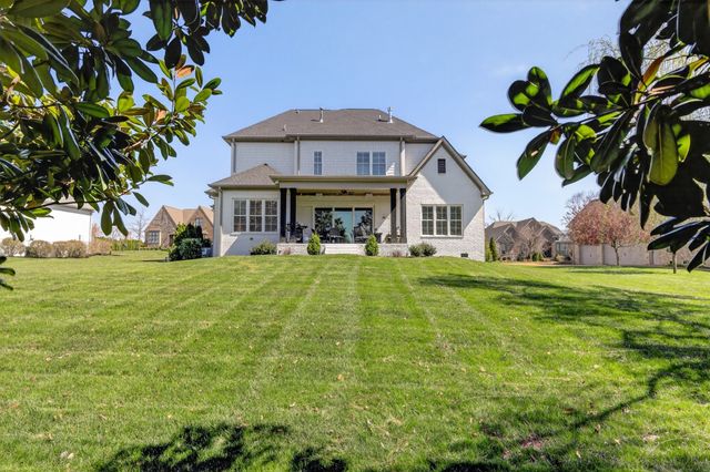 1244 Potter Ln, Gallatin, TN 37066