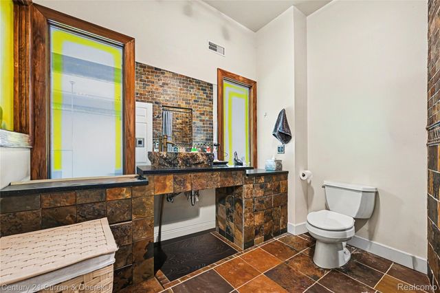 101 W Liberty Street 310, Ann Arbor, MI 48104