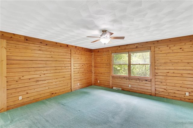 624 Squaw Run Rd, Wayne Twp, PA 16117