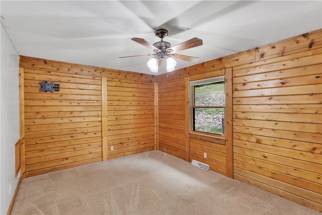 624 Squaw Run Rd, Wayne Twp, PA 16117