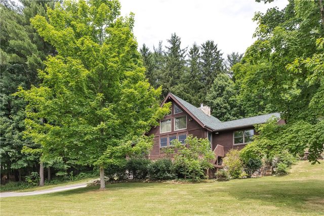 624 Squaw Run Rd, Wayne Twp, PA 16117