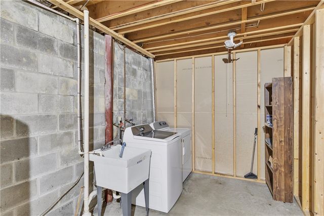 624 Squaw Run Rd, Wayne Twp, PA 16117