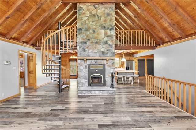 624 Squaw Run Rd, Wayne Twp, PA 16117