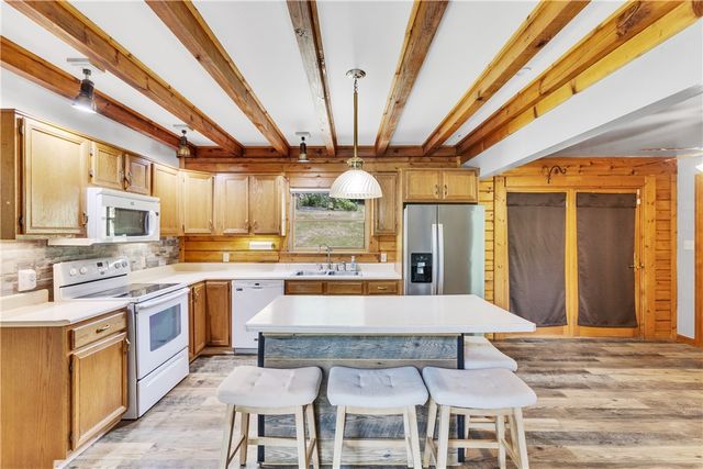 624 Squaw Run Rd, Wayne Twp, PA 16117