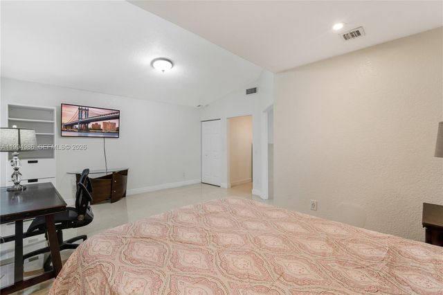 15250 SW 154th Ter A, Miami, FL 33187