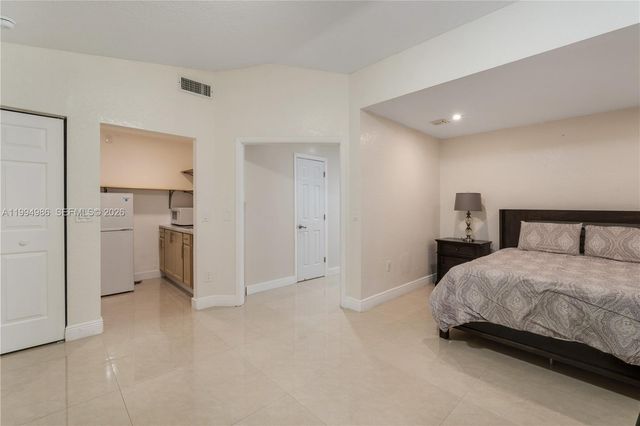 15250 SW 154th Ter A, Miami, FL 33187