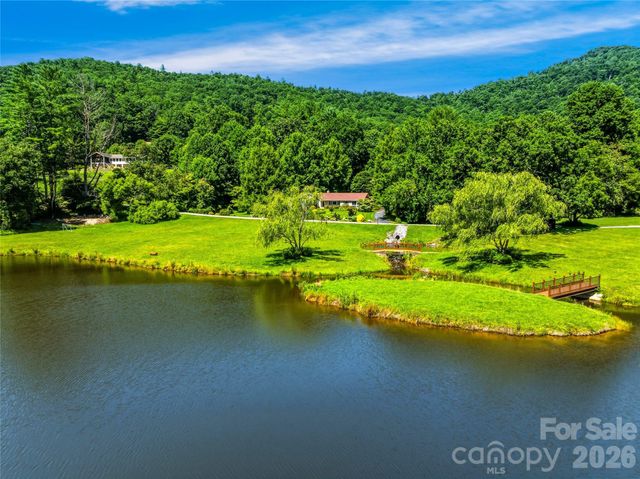 13 Ashley Road, Asheville, NC 28805