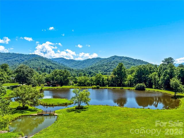 13 Ashley Road, Asheville, NC 28805