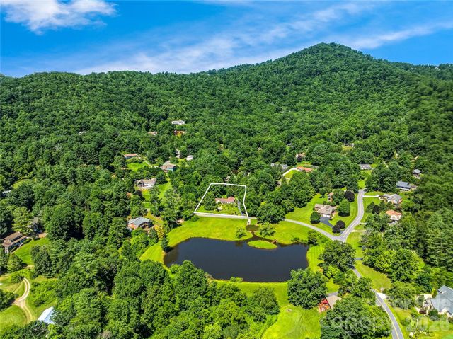 13 Ashley Road, Asheville, NC 28805