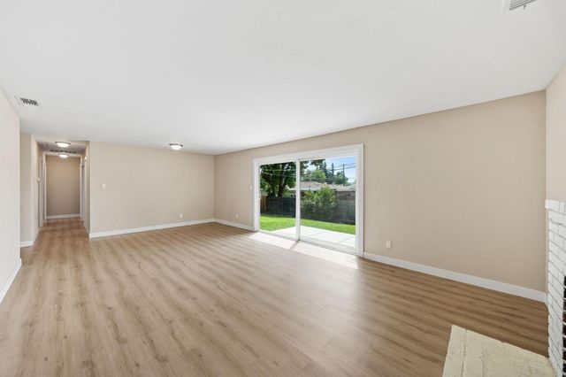 5123 Schuyler Dr, Carmichael, CA 95608