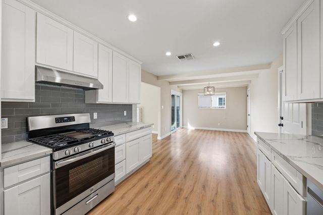 5123 Schuyler Dr, Carmichael, CA 95608